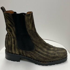 Accessoire Detente  size 39 ankle boot with  leather zebra print